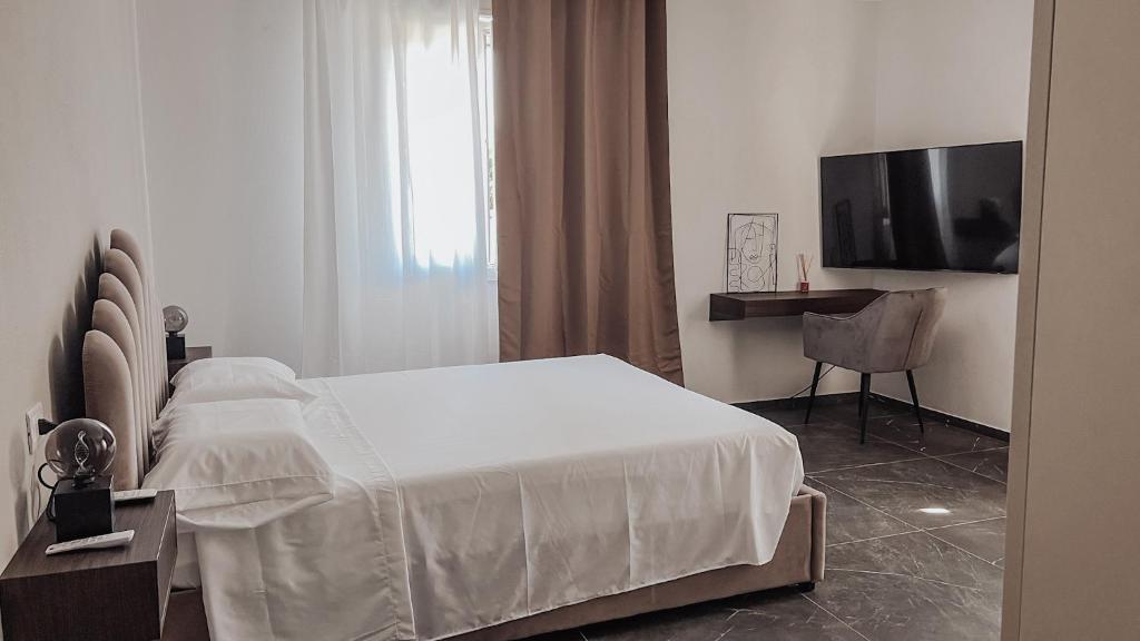 TV a/nebo společenská místnost v ubytování Ampio e Raffinato Vicino Mare e Città