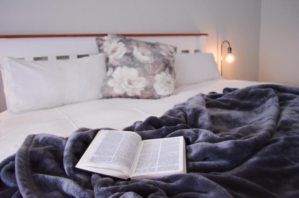 De Berg Guesthouse - Double Or Twin Room With Extra Bed