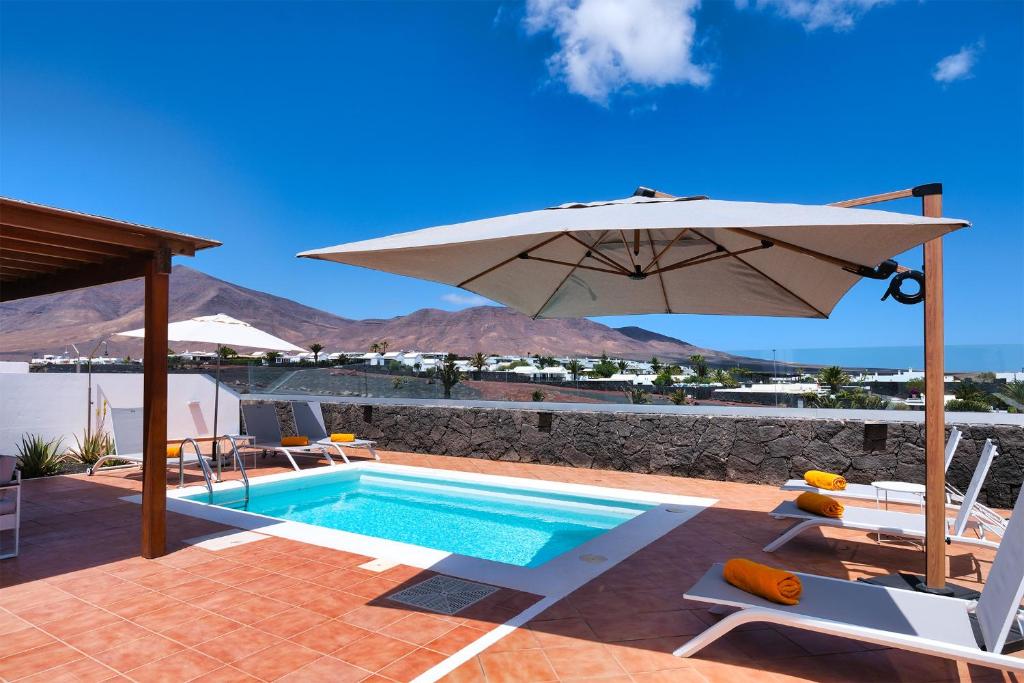 Lanzarote Paradise - Private Pool, Air-Con and BBQ By Lanzarote Vacation Homes