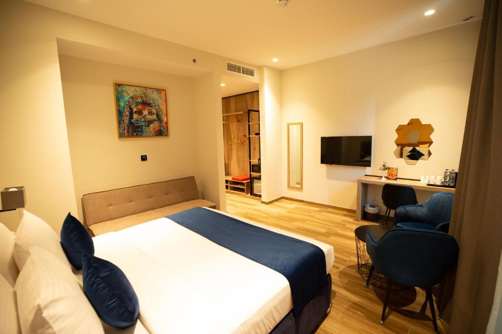 Kingsgate Canal Hotel by Millennium - Resim 27