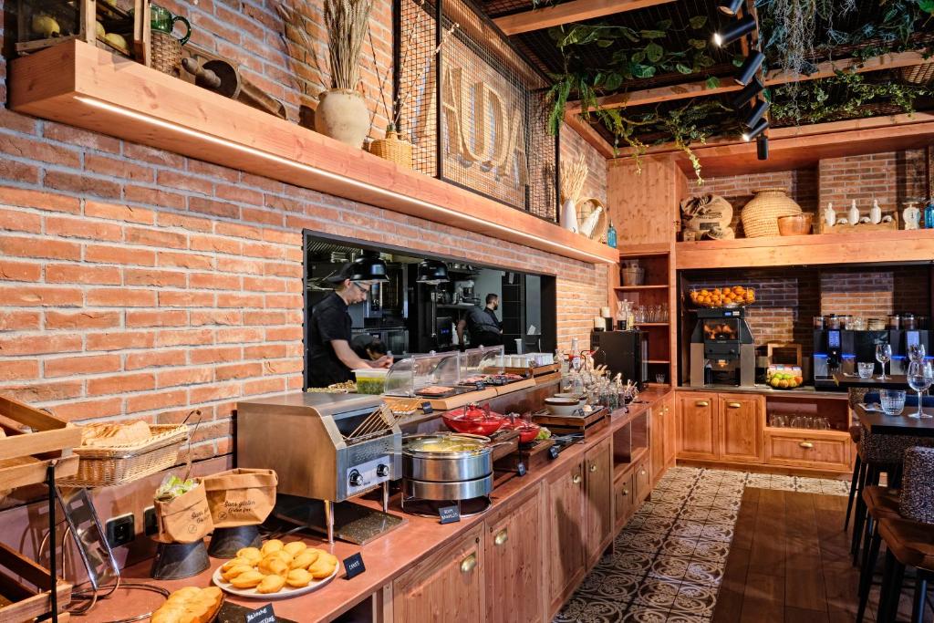 Appart Hotel Odalys City Marseille Centre Euromed - Resim 5