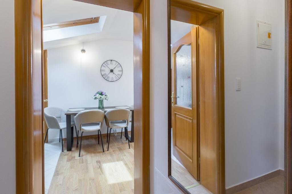 Apartments Bellissima - Apartment With Sea View