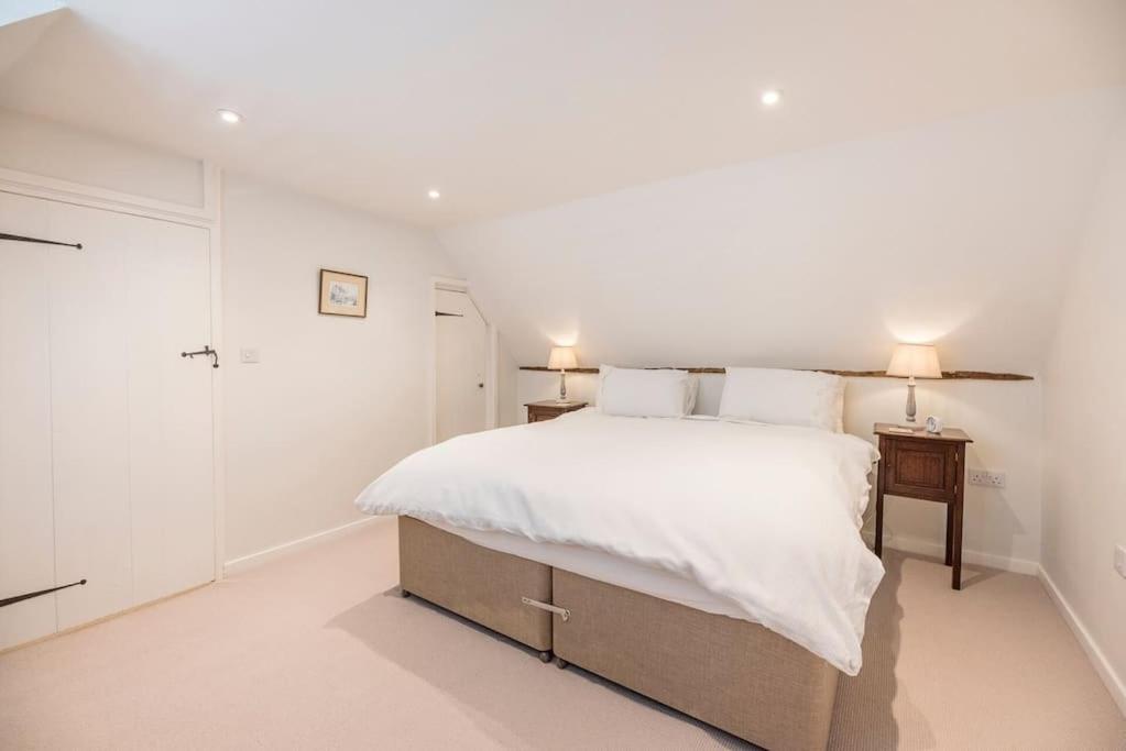 10 Angel Lane, Woodbridge 7