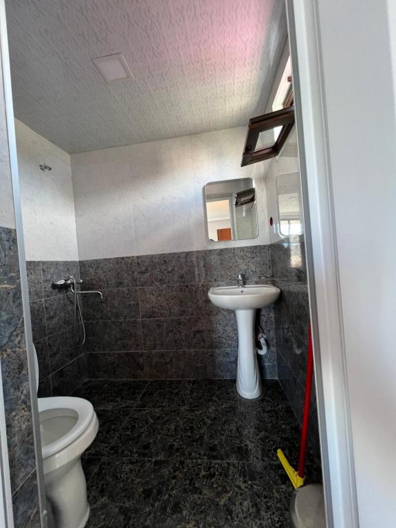 Koupelna v ubytování TikTok house