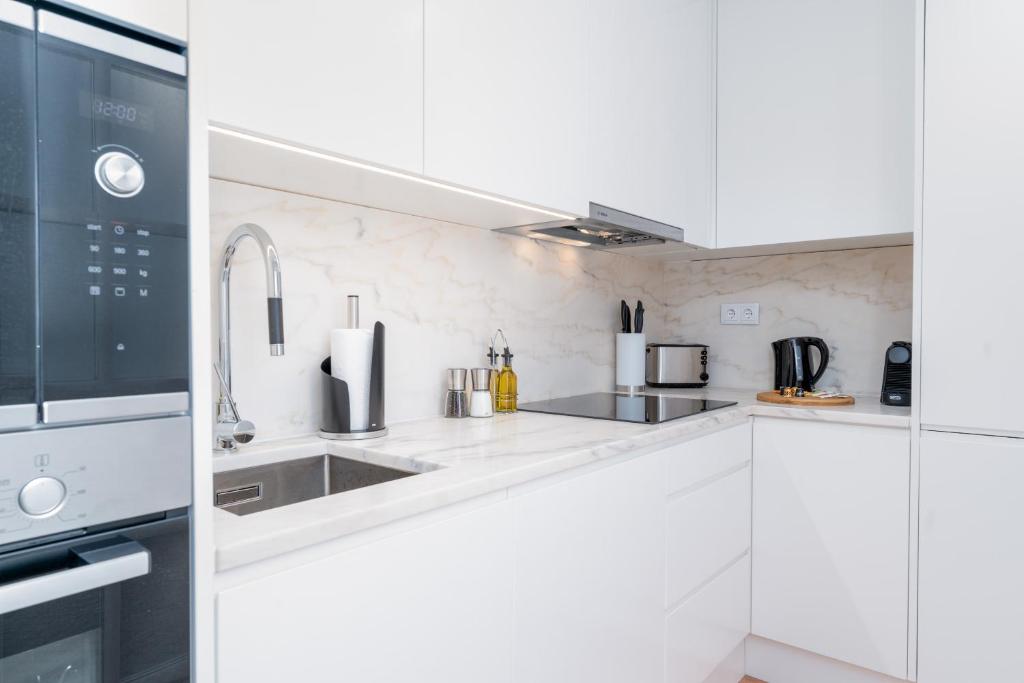 Limehome Evora Rua de Machede 52 - 12