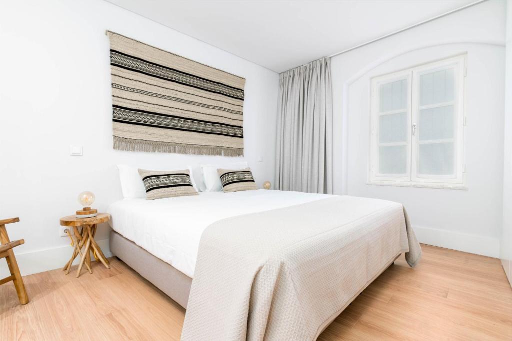 Limehome Evora Rua de Machede 52 - 18