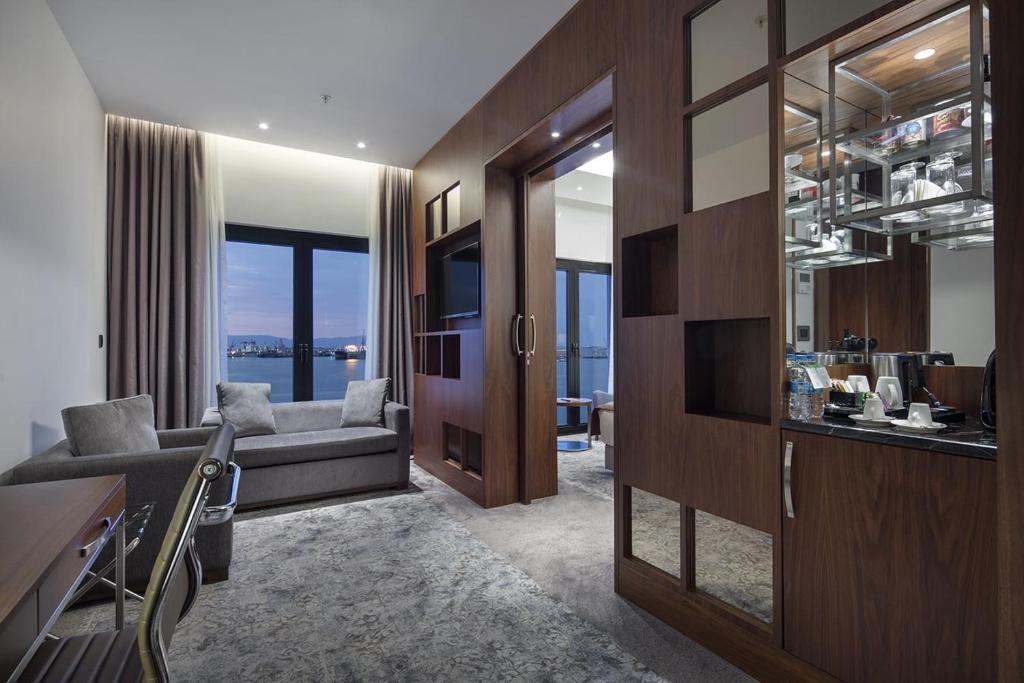 Holiday Inn Istanbul - Tuzla Bay by IHG - キングスイート シービュー 禁煙
