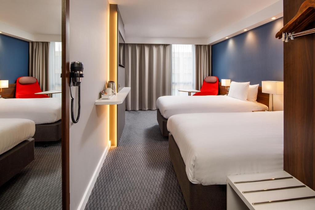 
Standard Twin Room with Free Hot Breakfast
