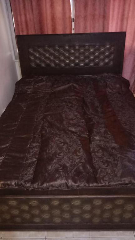 Postel nebo postele na pokoji v ubytování فندق التمساح