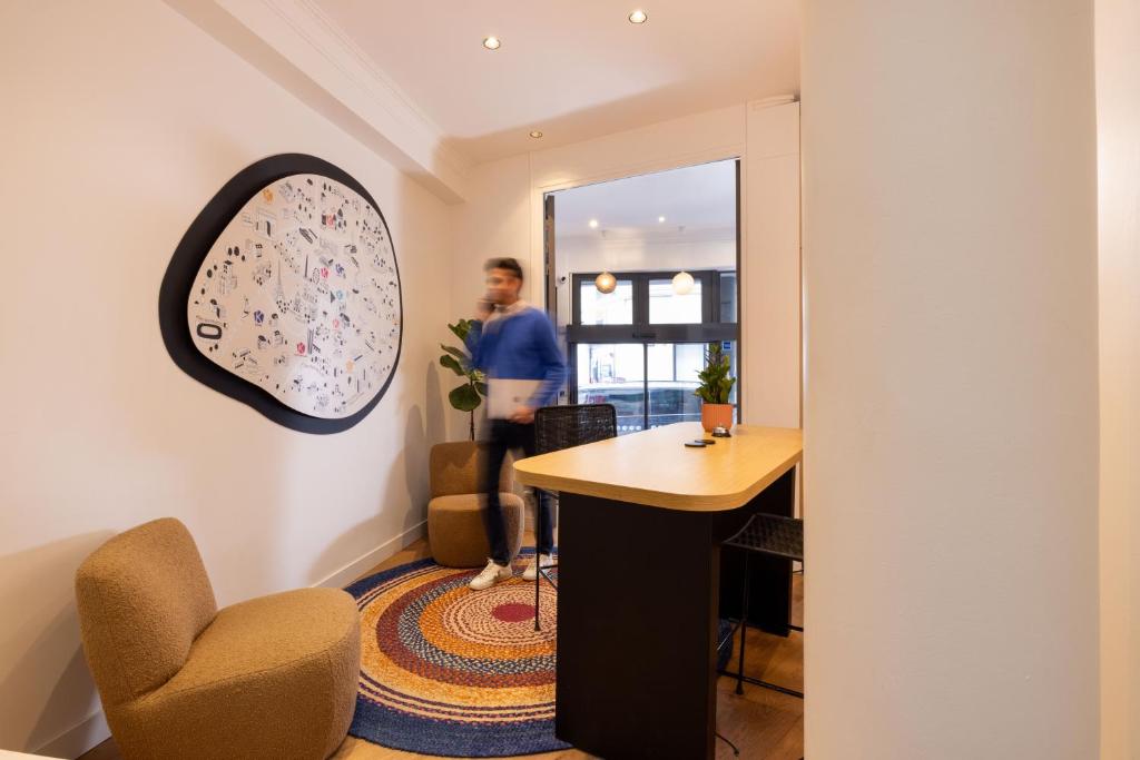 Hotel Korner Montparnasse - Resim 42