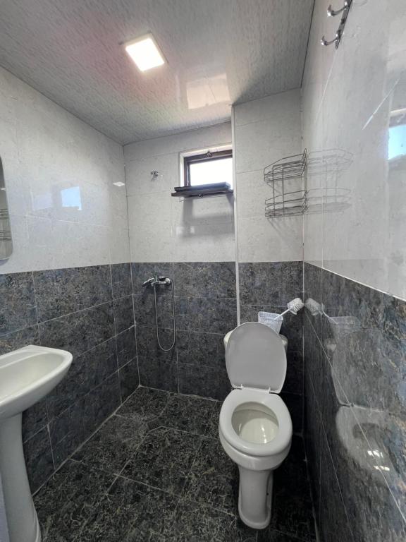 Koupelna v ubytování TikTok house