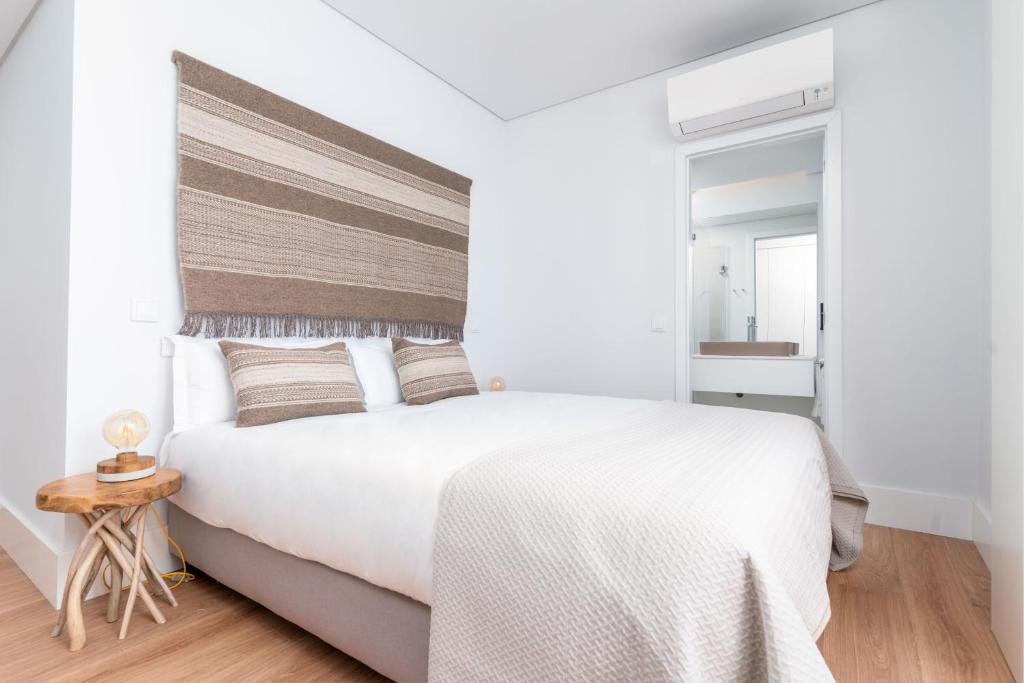 Limehome Evora Rua de Machede 61 - 18