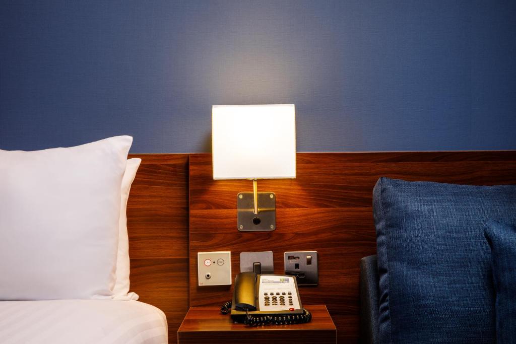 Holiday Inn Express London - ExCel by IHG - Resim 18