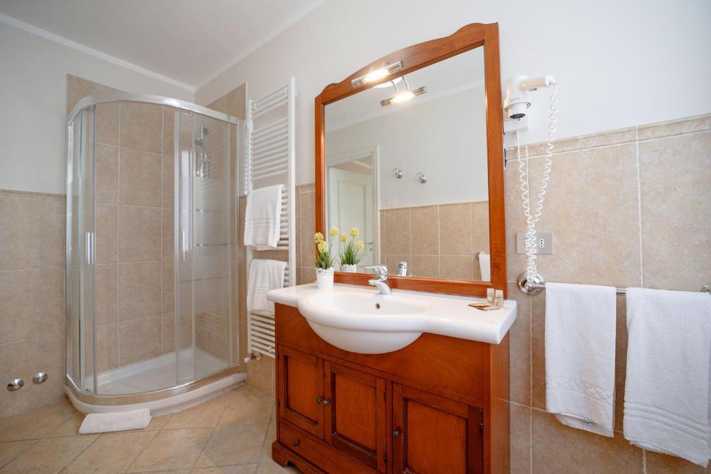 Koupelna v ubytování BELVEDERE MONFERRATO Relais & Wellness