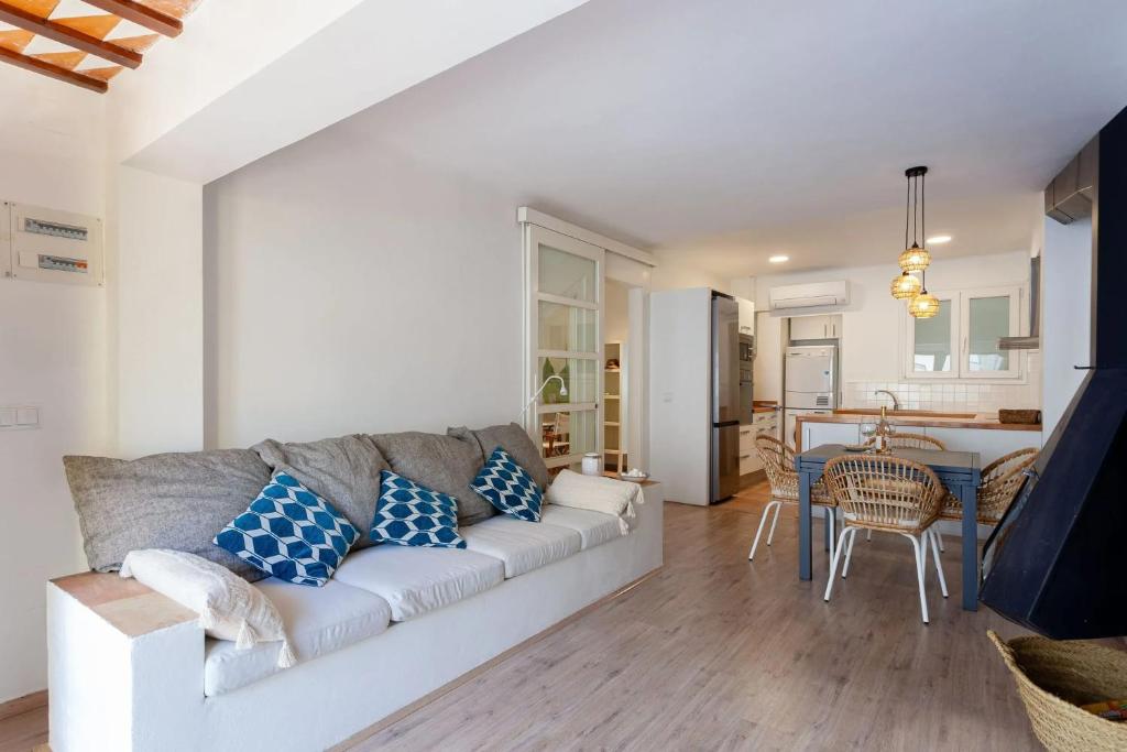 Fotografia z galérie ubytovania Spacious apartment with city view in Llafranc - 98 m² v destinácii Llafranc