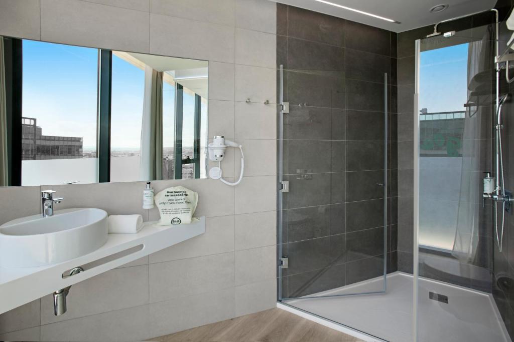 B&B HOTEL Porto Gaia - 4