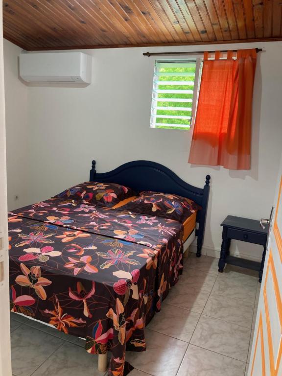 Postel nebo postele na pokoji v ubytování location appartement " les pas d'Amé"