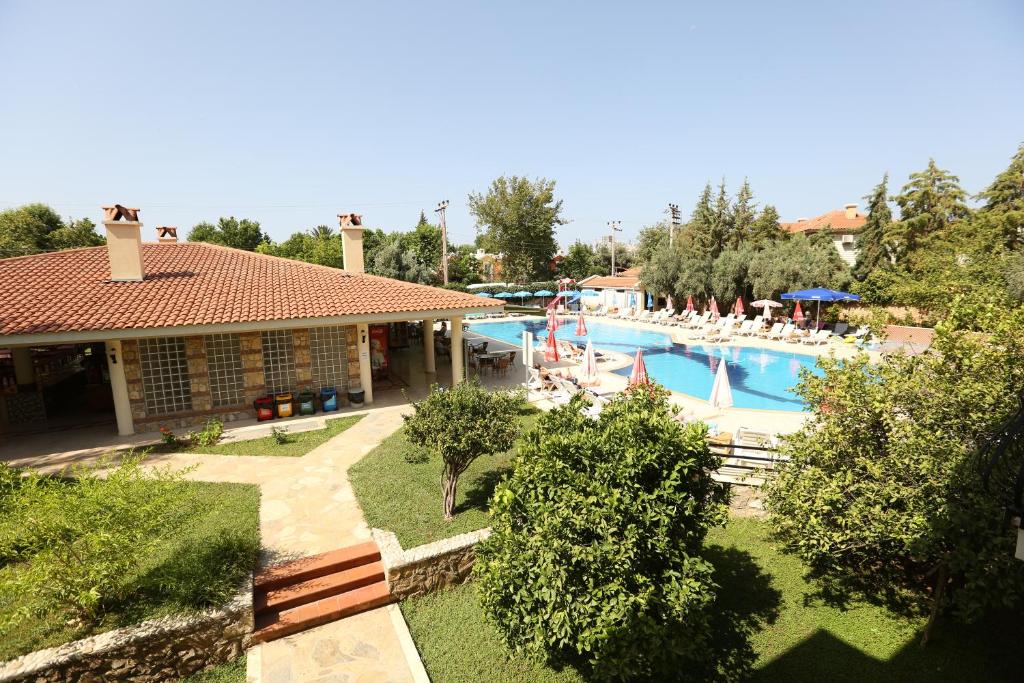 Bazén v ubytování Mavruka Hotel nebo v jeho okolí