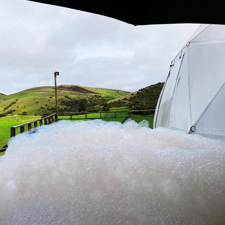 Loodusmaastik of the luxury tent lähedal