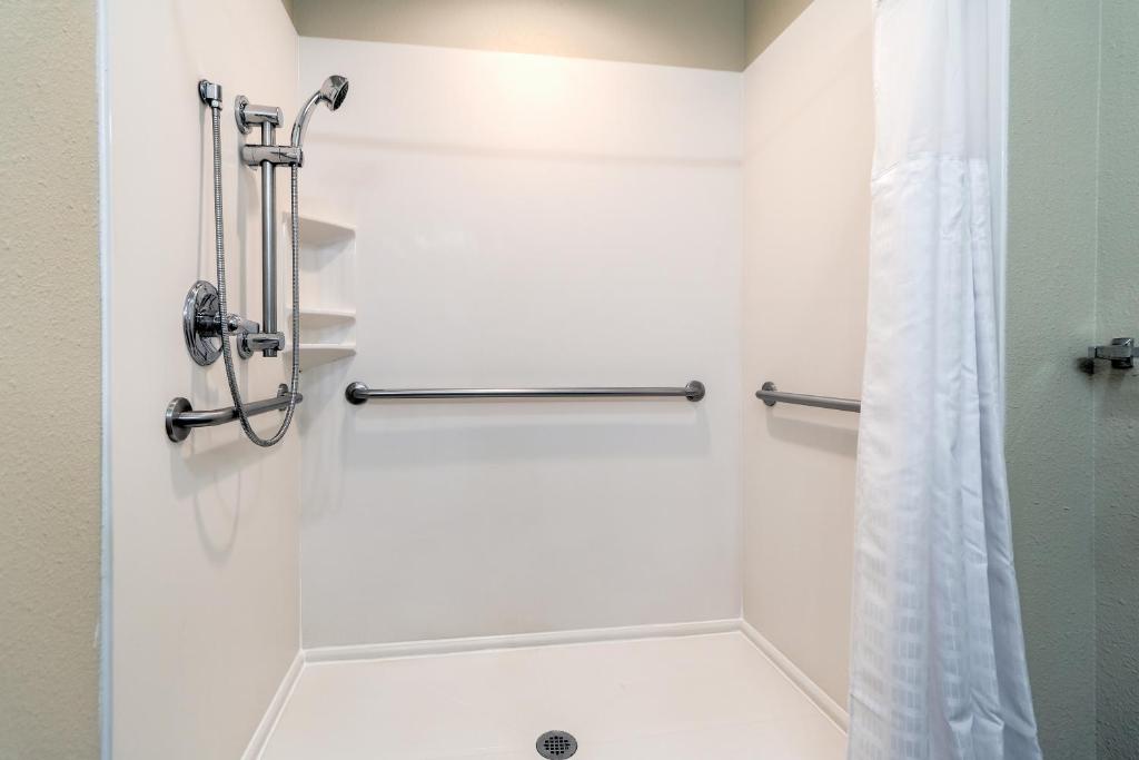 Comfort Inn & Suites at Dollywood Lane - 