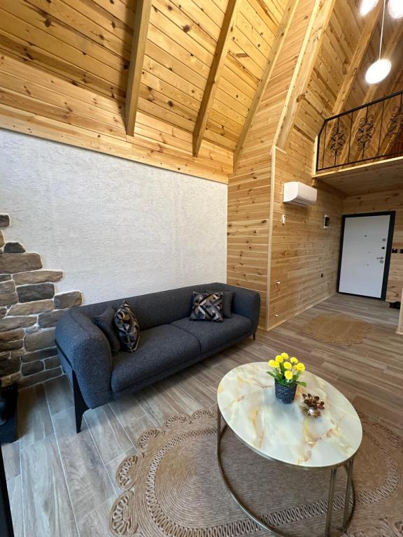 Posezení v ubytování Walnut Bungalow