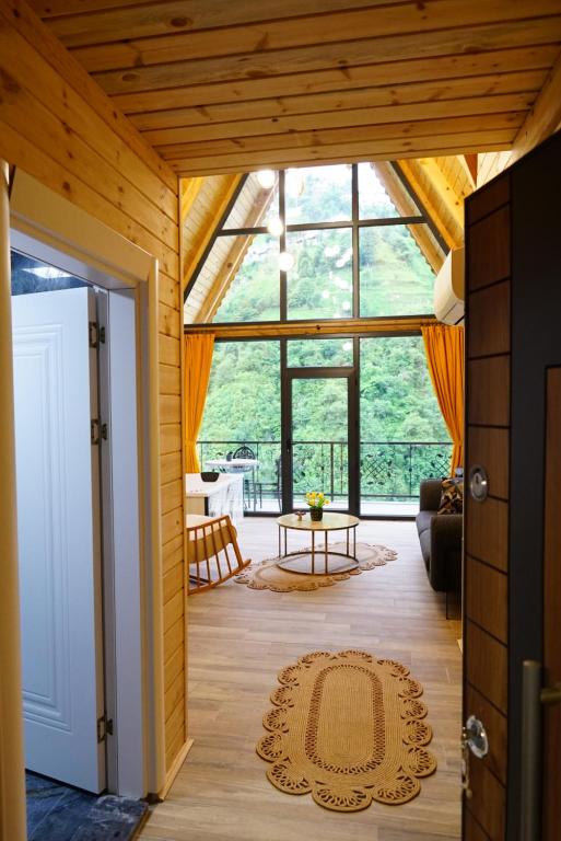 Fotografie z fotogalerie ubytování Walnut Bungalow v destinaci Çamlıhemşin