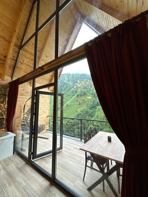 Balkón nebo terasa v ubytování Walnut Bungalow
