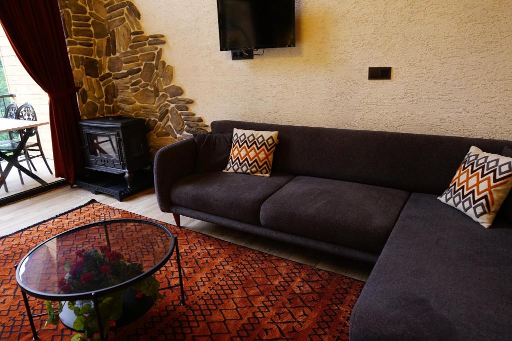 Posezení v ubytování Walnut Bungalow