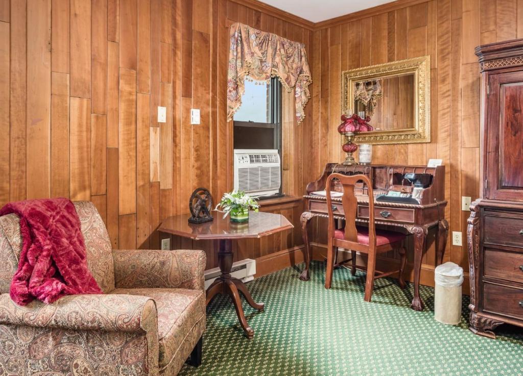 Lafayette Hotel Marietta - Habitación Estándar Con Cama Queen