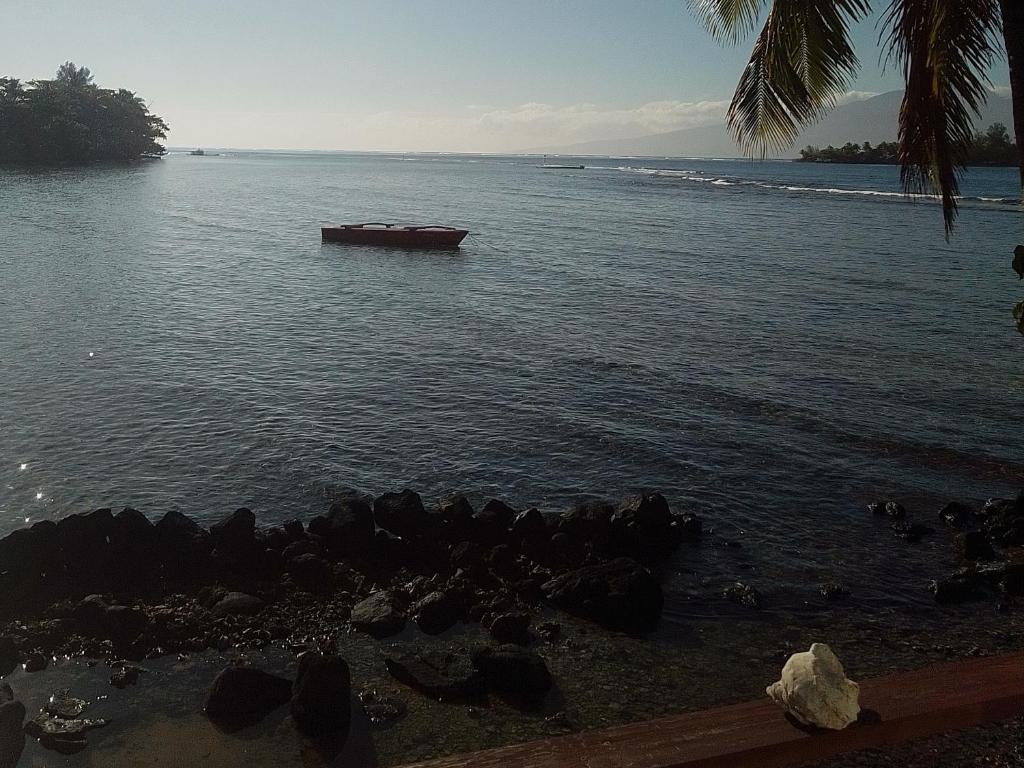 Bungalow blue lagon waterfront