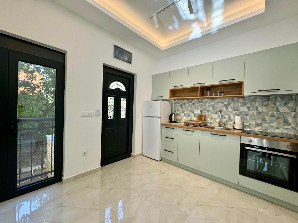 Harmony Garden Apartments - 4