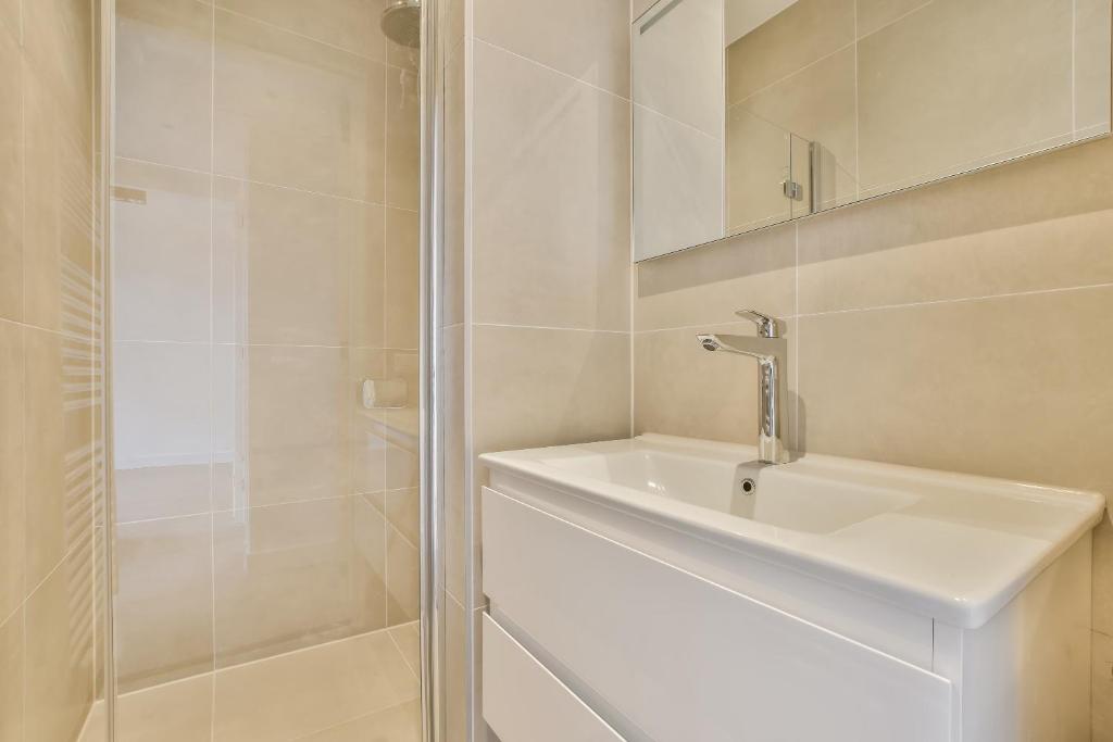 Koupelna v ubytování RG Boutique Hotel