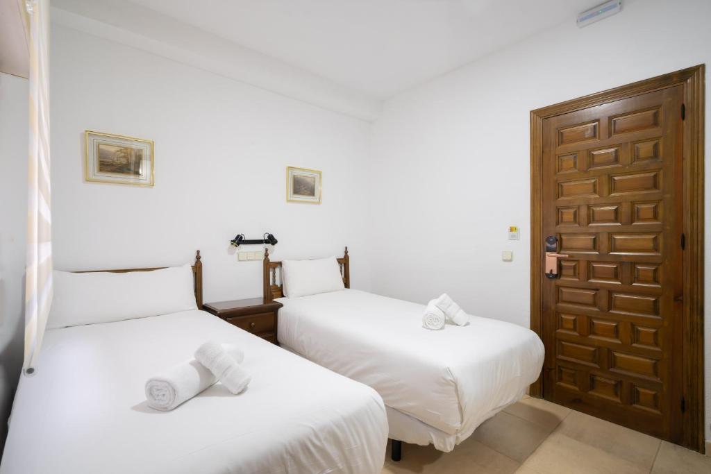 Hotel La Quinta de Santillán - Habitación Económica Con 2 Camas Individuales
