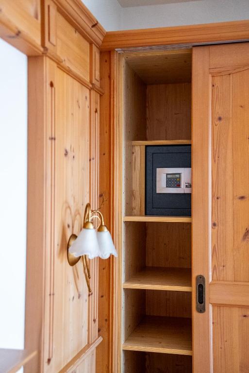 Kuchnia lub aneks kuchenny w obiekcie Chalet Campiglio Imperiale