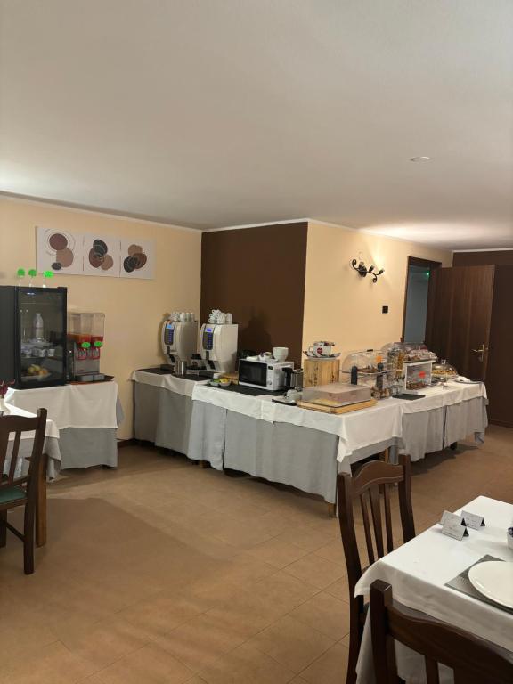 Jídlo v hotelu nebo okolí