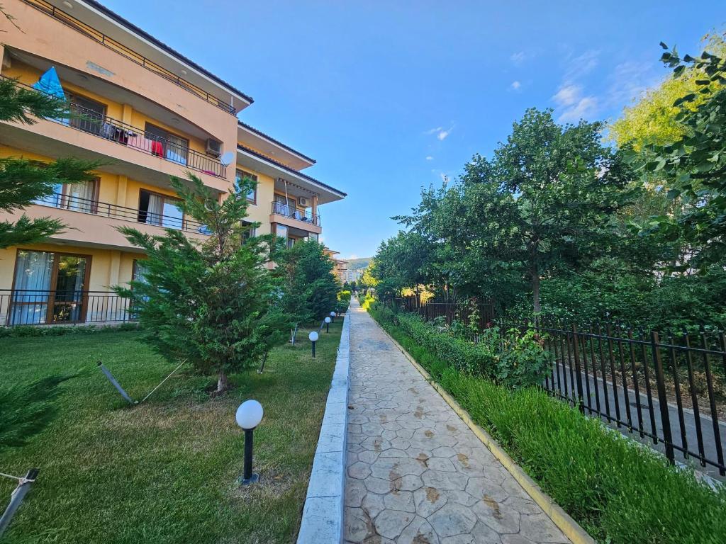 Zahrada ubytování Apartments Anna on Saint Vlas