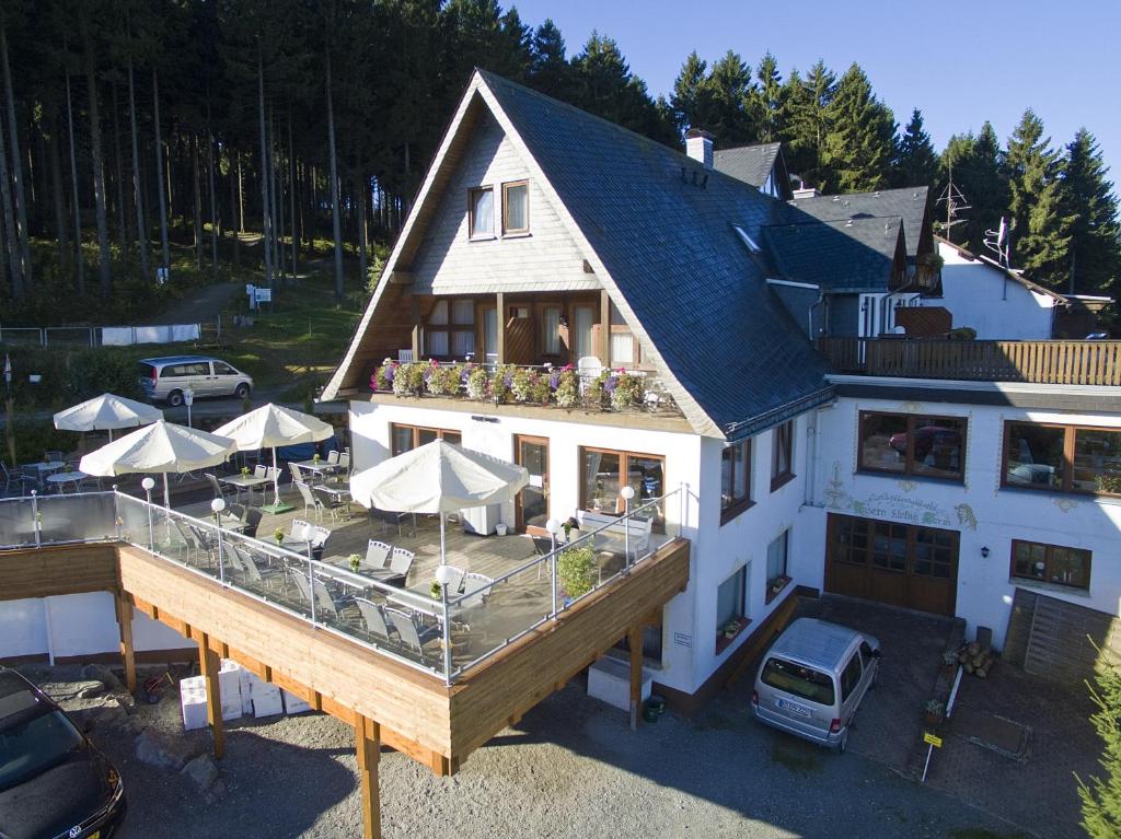 Budova, kde se hotel nachází