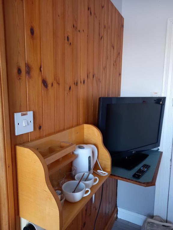 TV a/nebo společenská místnost v ubytování The Strand, Dugort Achill