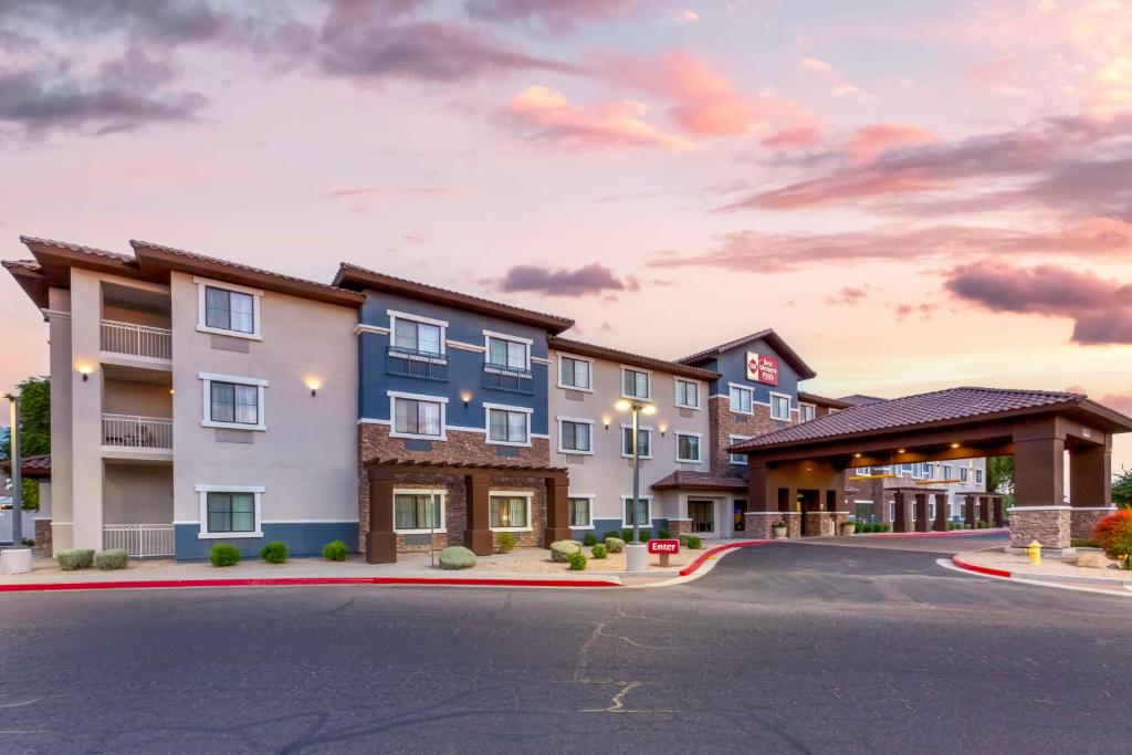 una representación de una representación de un hotel en Best Western Plus Surprise-Phoenix NW, en Surprise