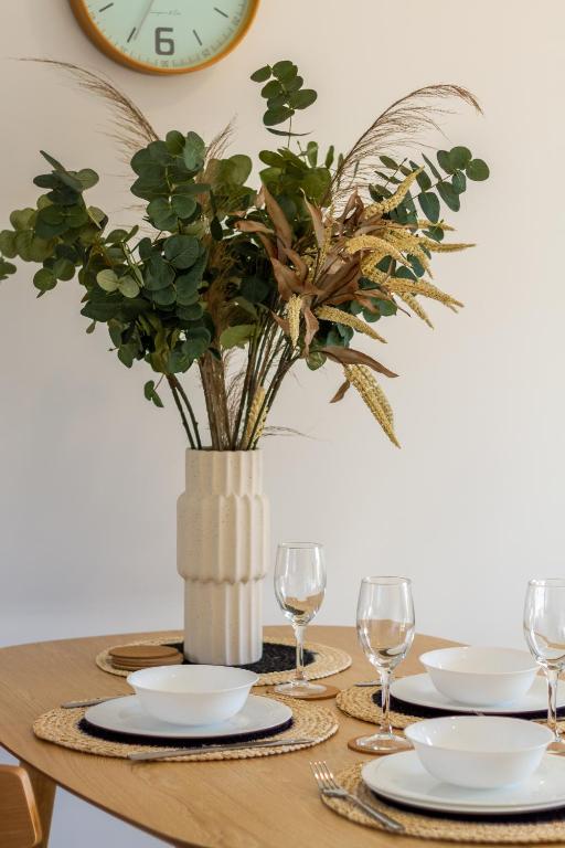 Elegant Living by Middleton Park, Fully Equipped - Resim 23