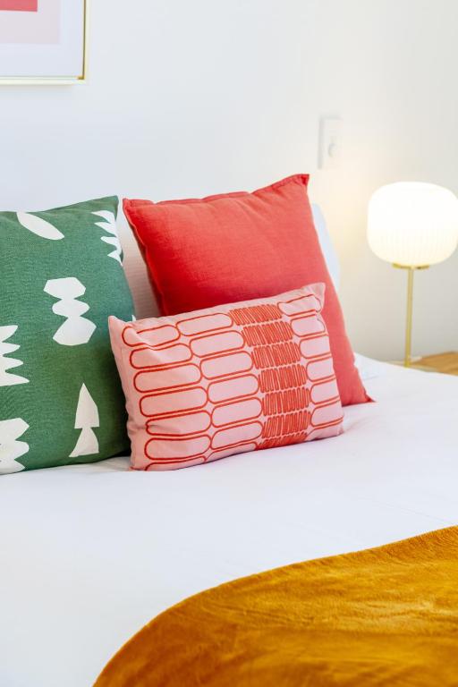 Elegant Living by Middleton Park, Fully Equipped - Resim 24