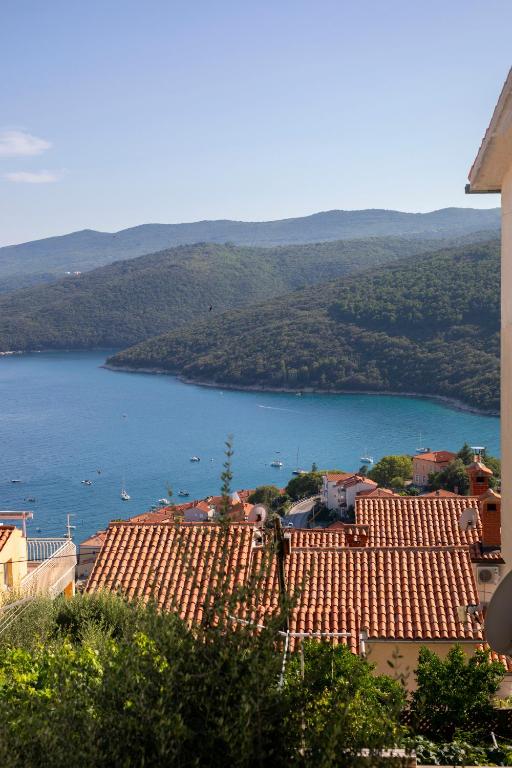 Sea view studio apartment