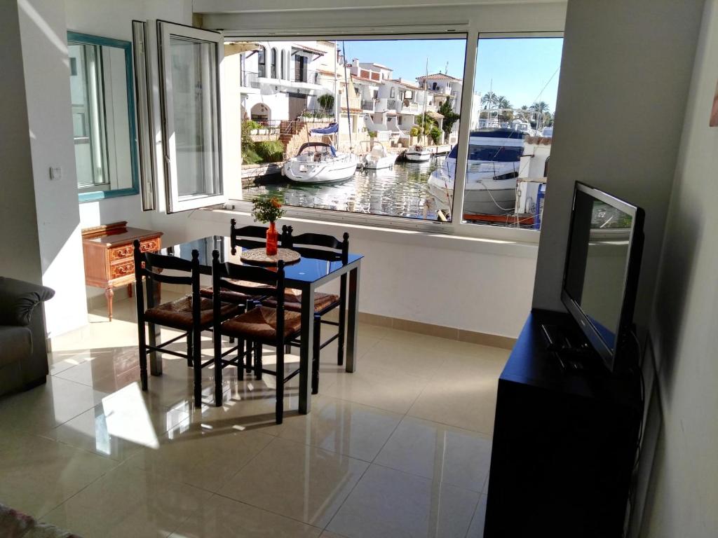 Waterside Apartment Two Bedroom, Empuriabrava Updated 2023 Prices