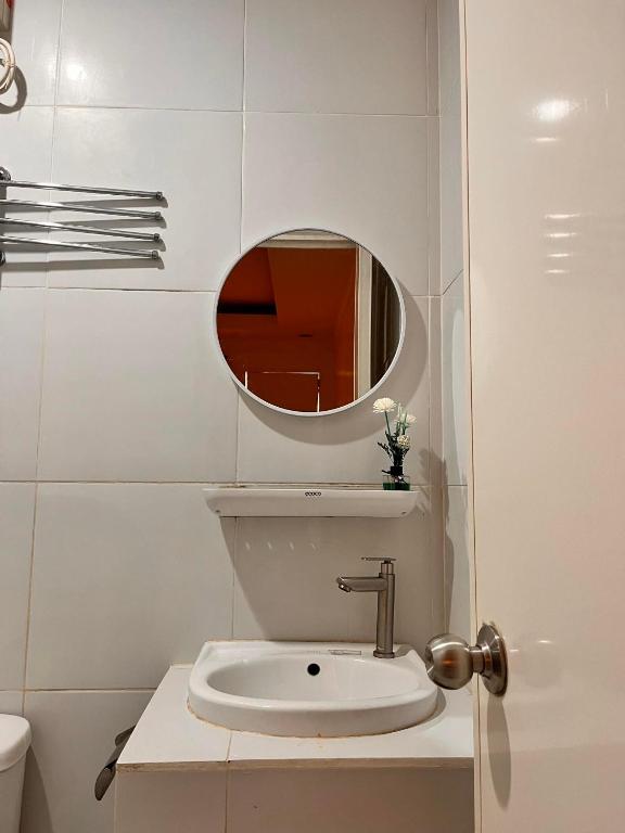 Koupelna v ubytování Carandang Tourist Inn