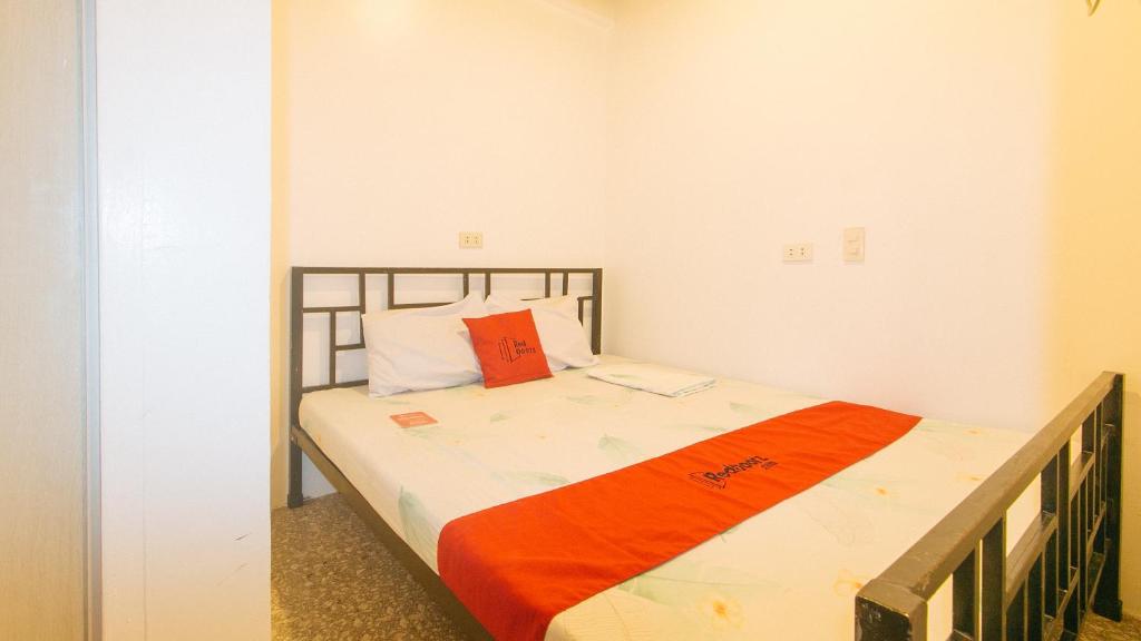Postel nebo postele na pokoji v ubytování RedDoorz @ Recson Boracay Hostel