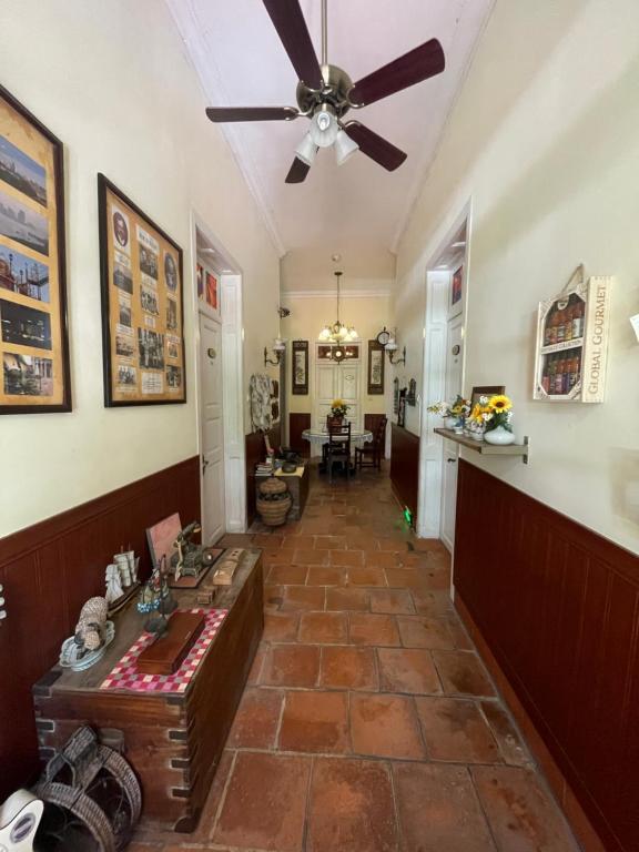 Restaurace v ubytování 厦门鼓浪屿船屋老别墅旅馆