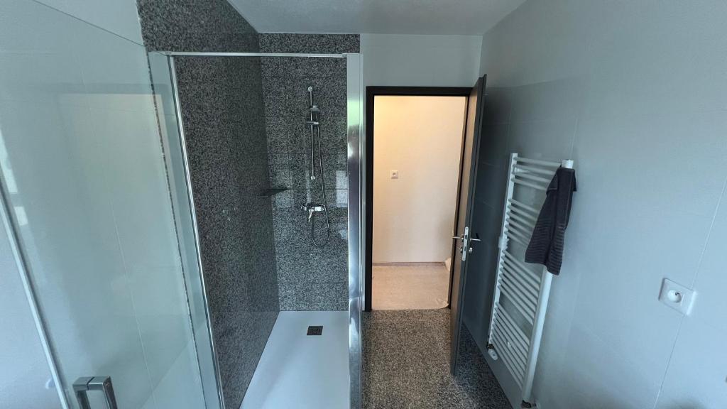 Room with double size bed in Kaysersberg center – photo 3