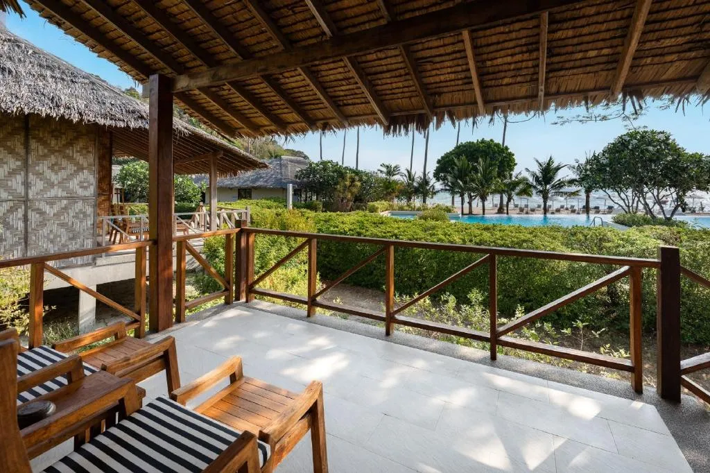 saii phi phi island village