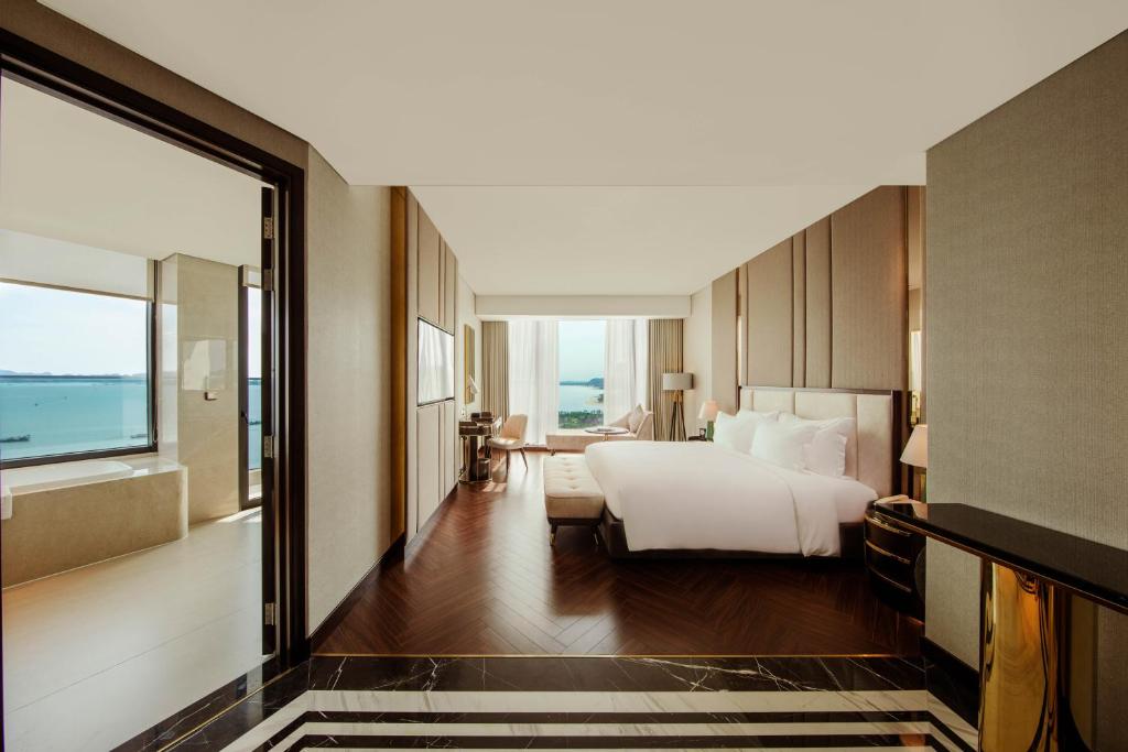 Sea Stars Hotel Ha Long - 海景之王