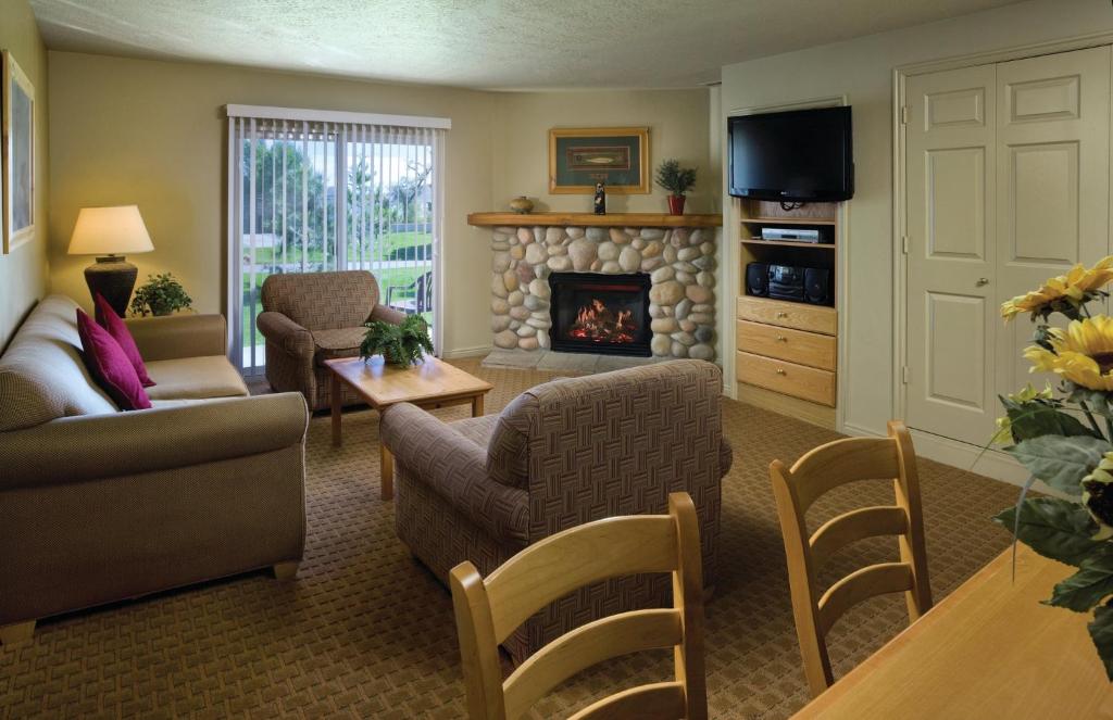 TV a/nebo společenská místnost v ubytování WorldMark Bear Lake
